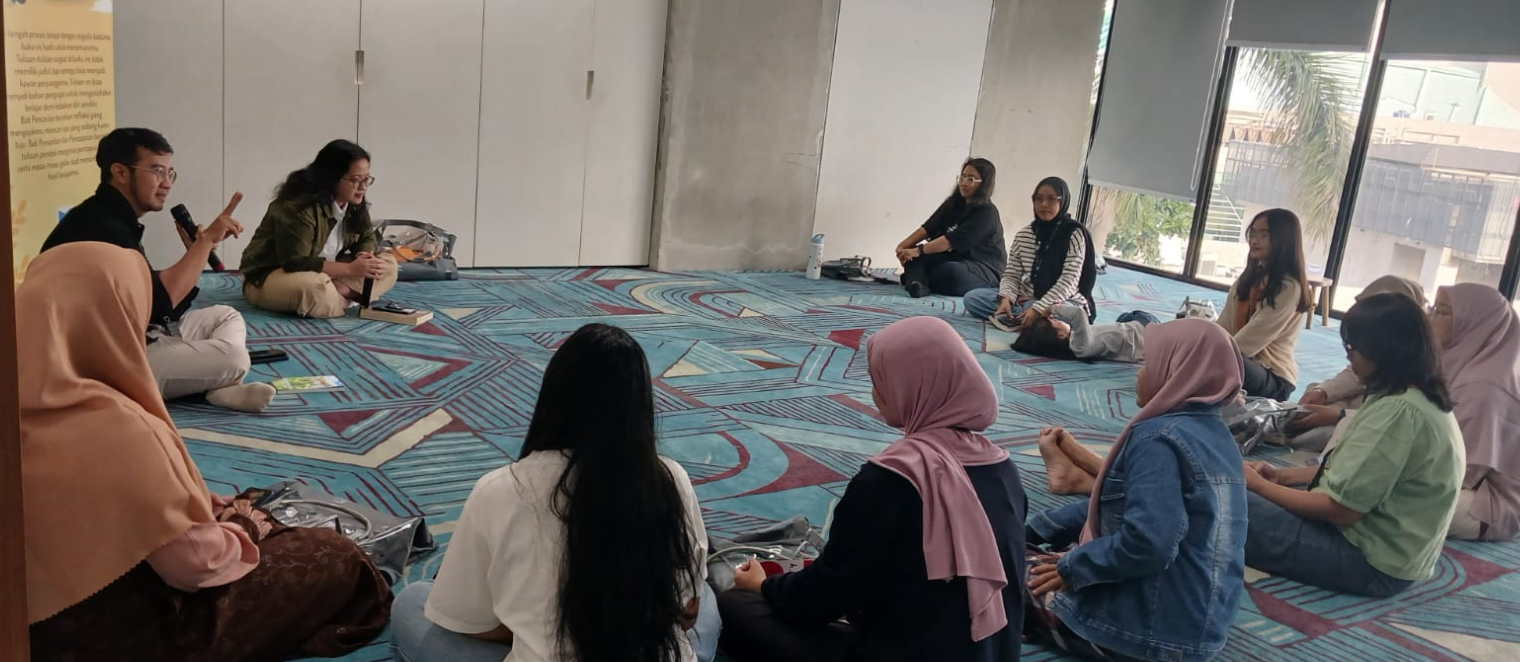 Klub Belajar Alya : Membaca Senyap Dan Diskusi Buku